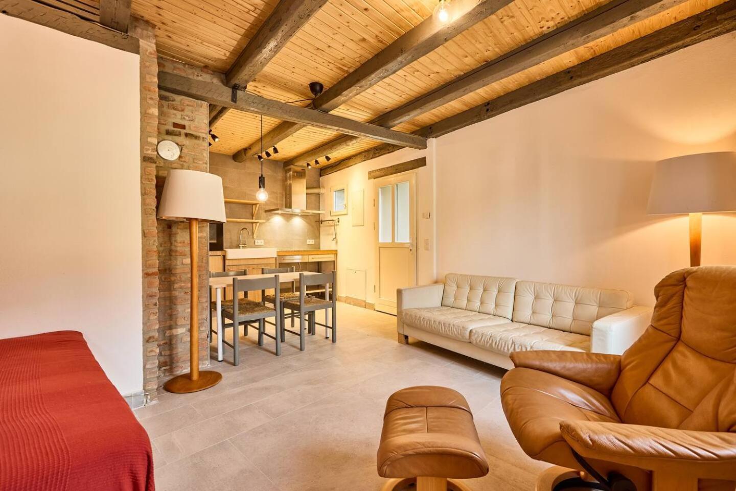 Rote Wohnung - Ferienwohnung Sulzbach an der Murr Exterior foto